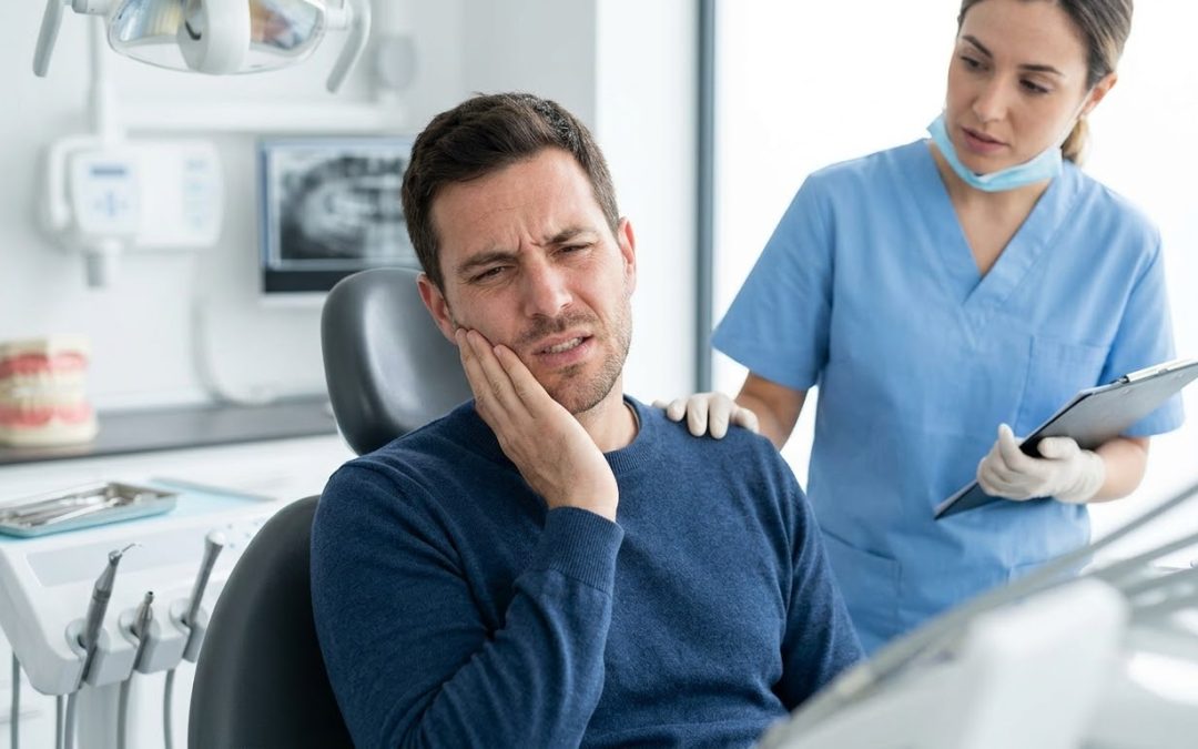 Wisdom Tooth Pain vs. Gum Infection: When to Call an Emergency Dentist