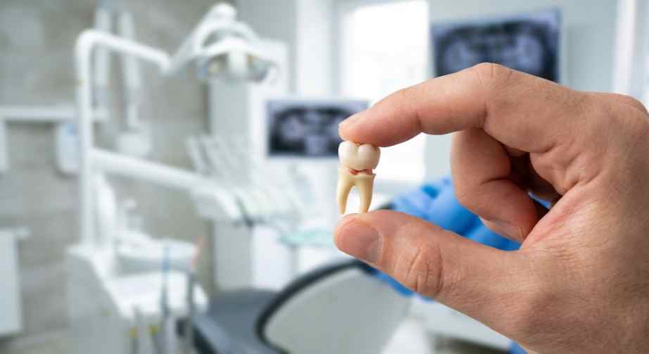 Loose Teeth in Adults
